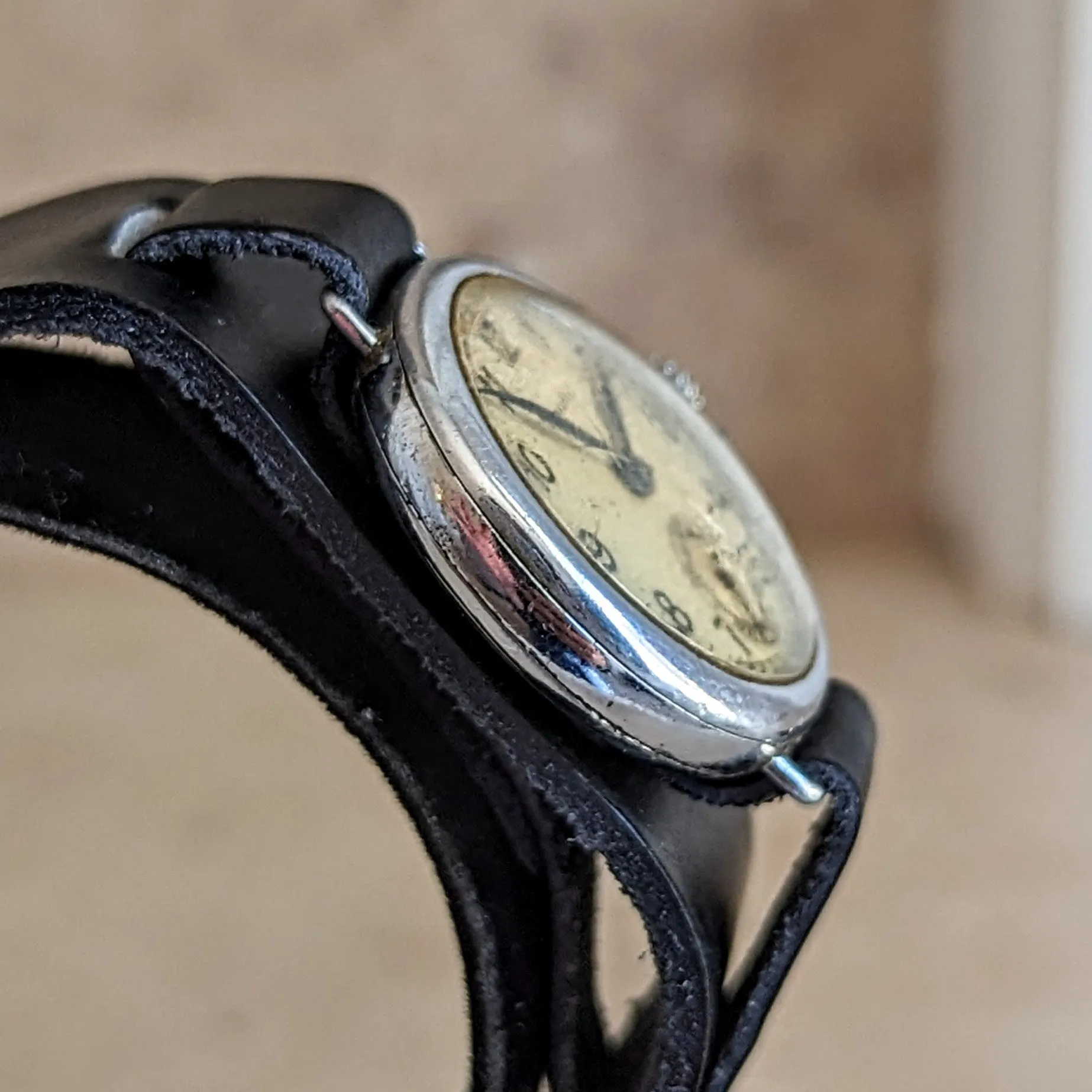 1935 LONGINES Military Wristwatch Cal. 10.68Z Wire Lug Trench Watch