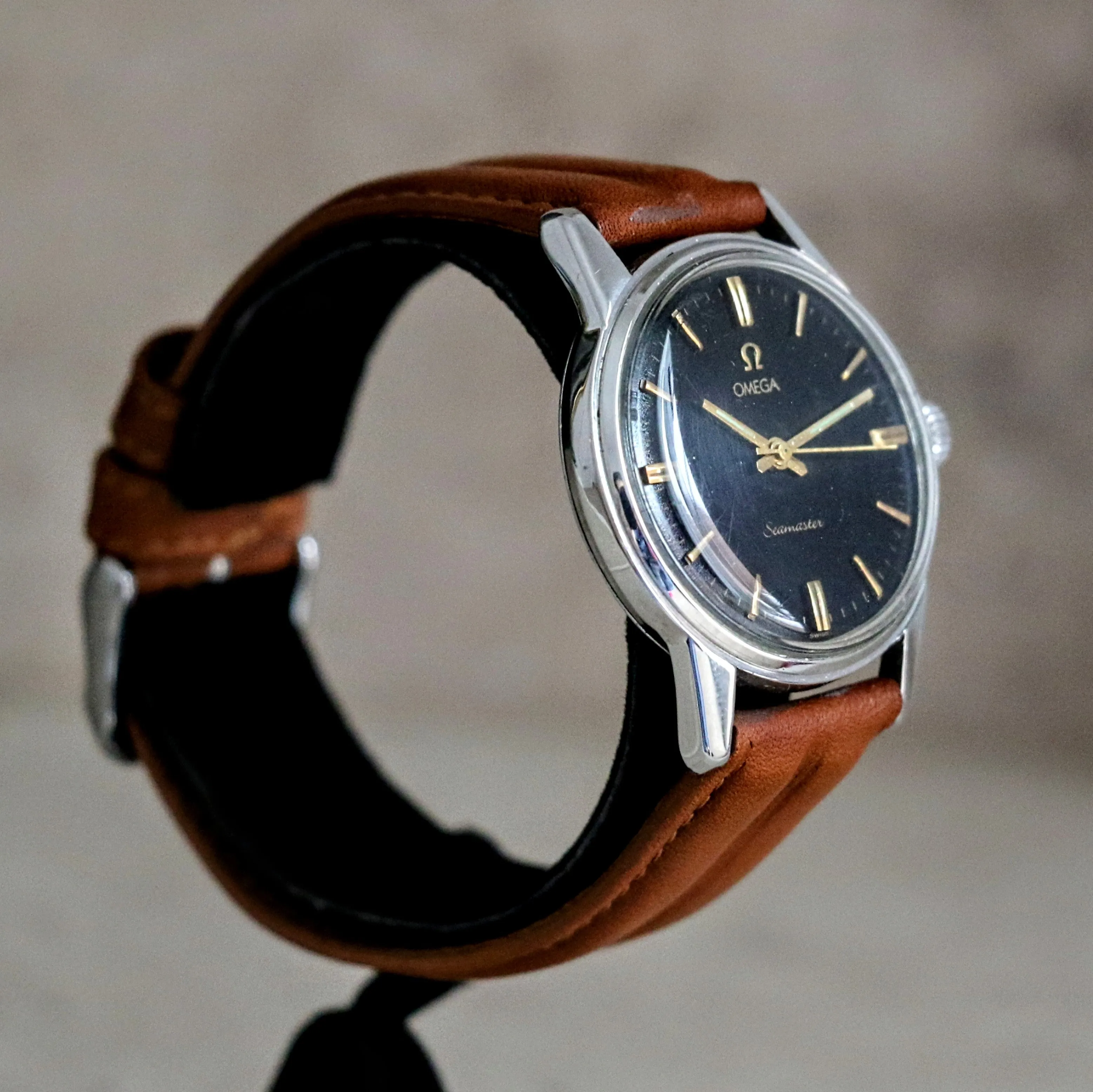 1948 OMEGA Seamaster Wristwatch Cal. 285 Vintage Watch Ref. 14390-61-SC