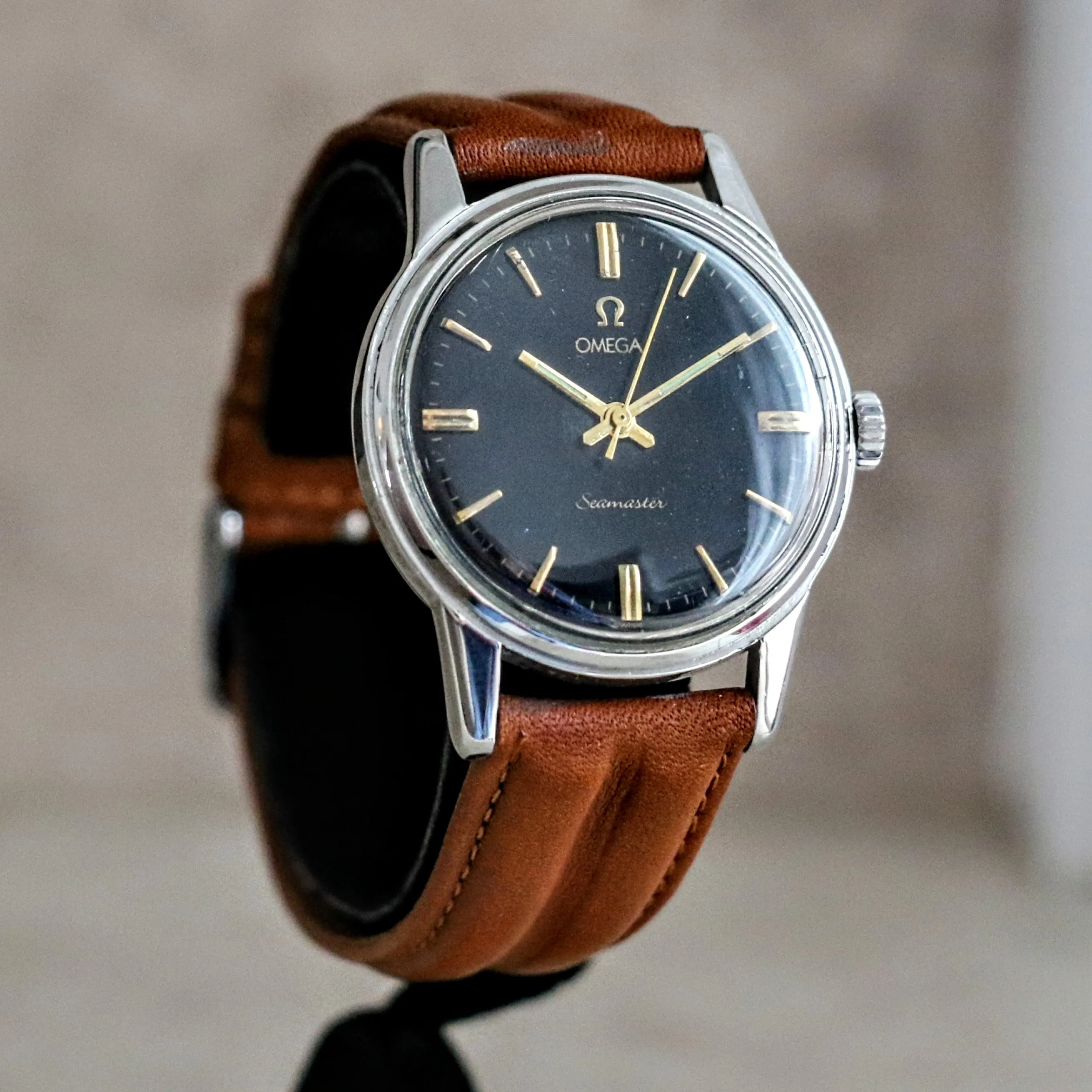 1948 OMEGA Seamaster Wristwatch Cal. 285 Vintage Watch Ref. 14390-61-SC