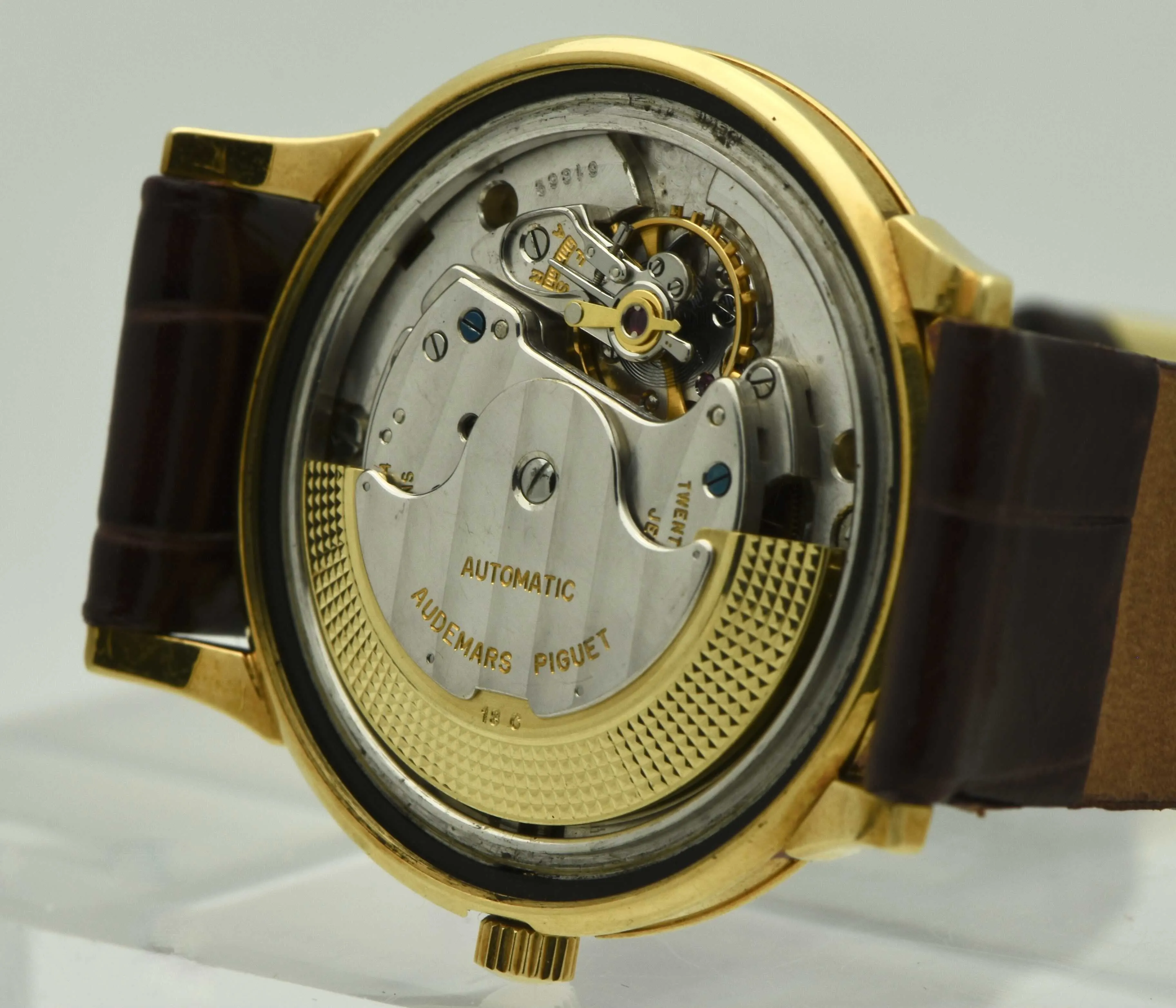 Audemars Piguet Calatrava-style Dress Watch with a Cross Hair Dial