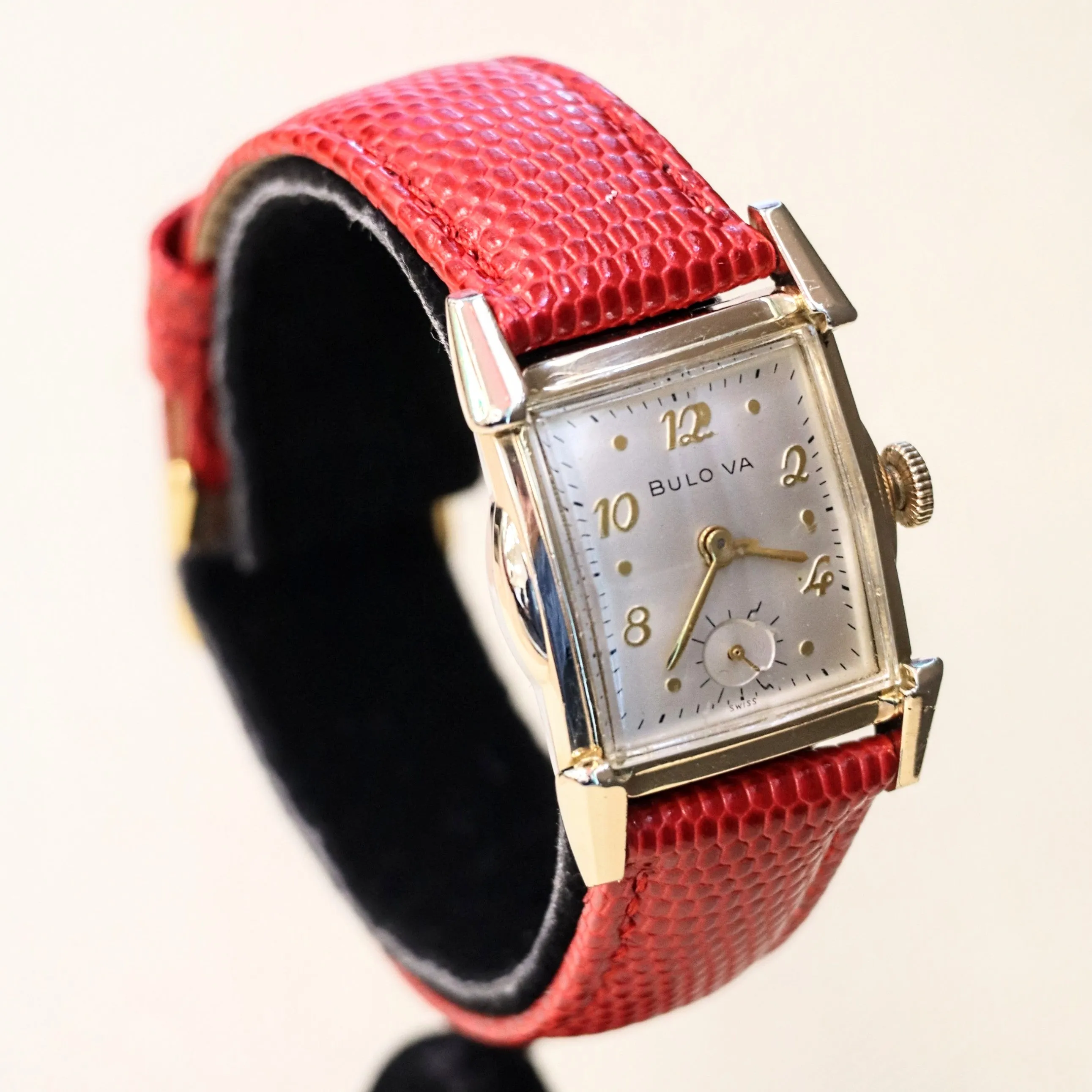 BULOVA 1954 ARDSLEY Watch 17 Jewels Cal. 10BT Fancy Case & Crystal Wristwatch