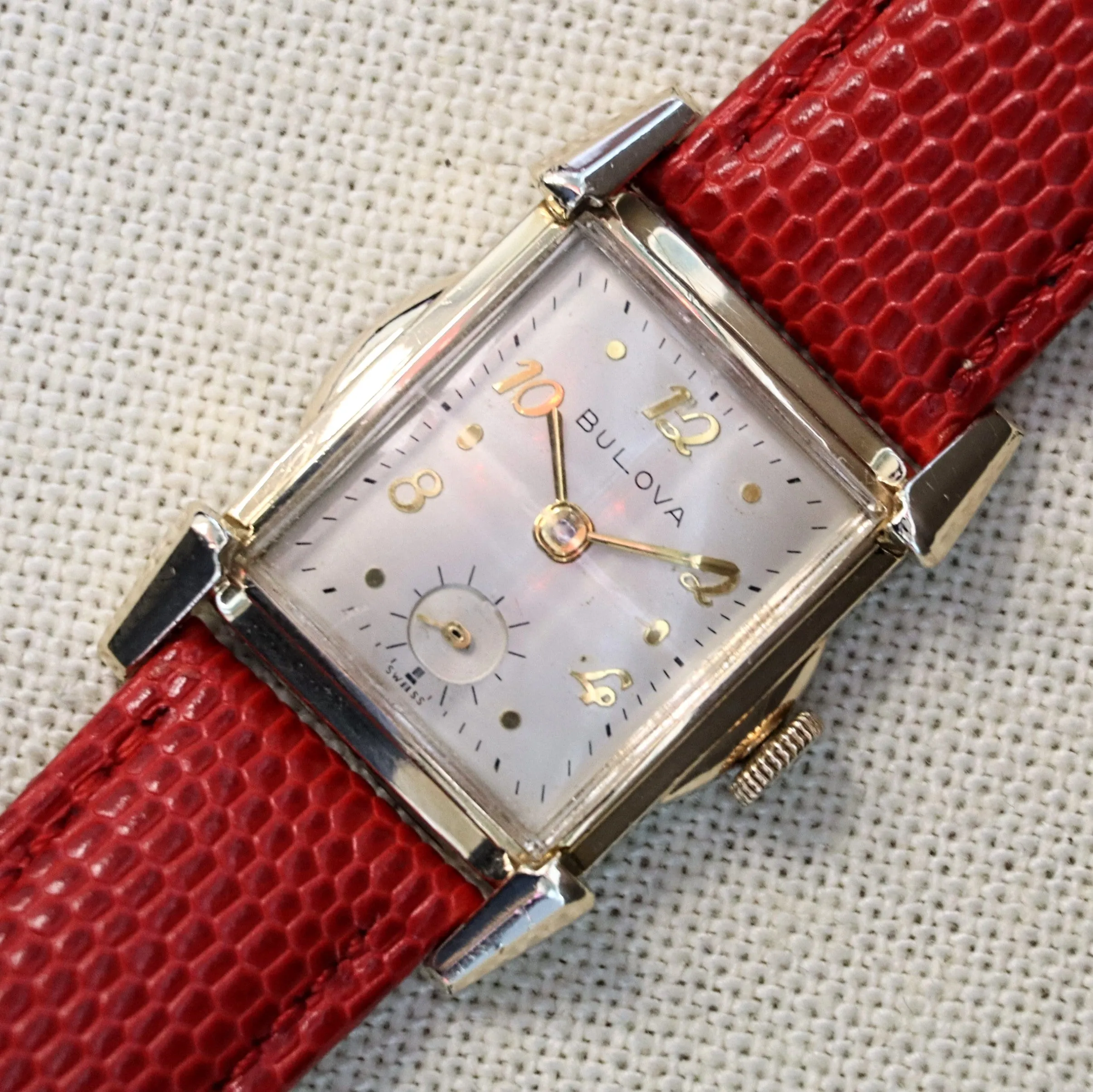 BULOVA 1954 ARDSLEY Watch 17 Jewels Cal. 10BT Fancy Case & Crystal Wristwatch