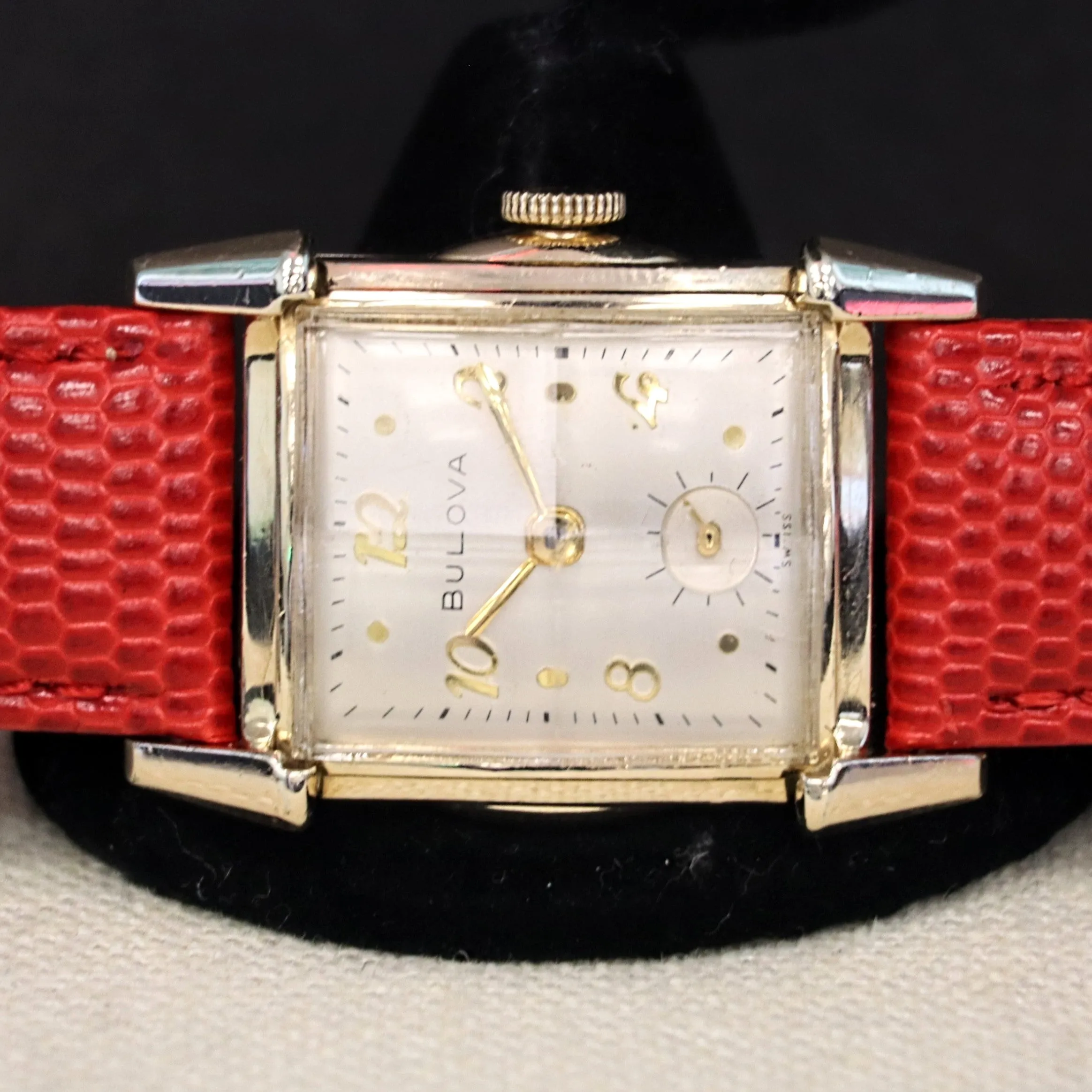 BULOVA 1954 ARDSLEY Watch 17 Jewels Cal. 10BT Fancy Case & Crystal Wristwatch
