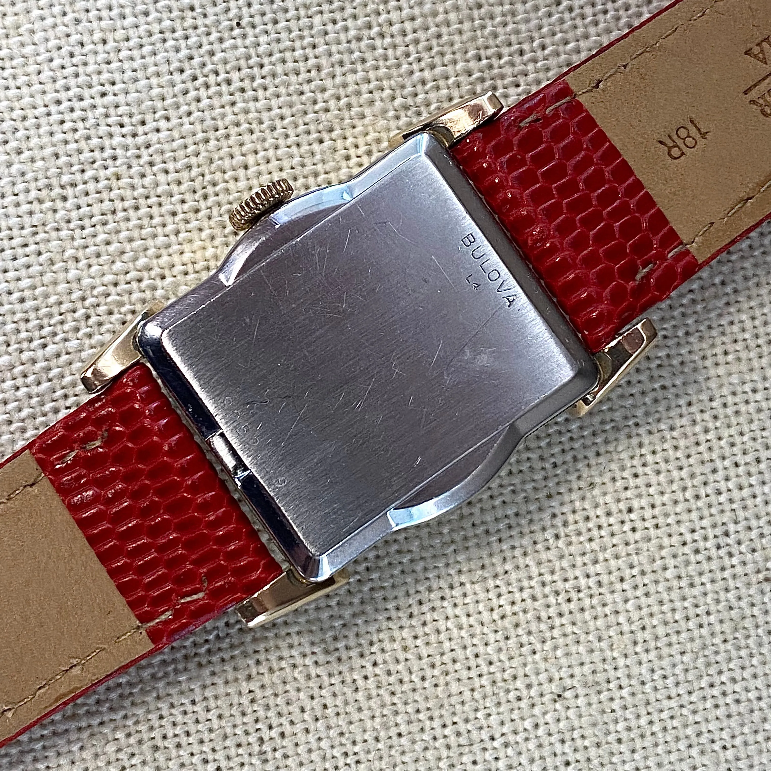 BULOVA 1954 ARDSLEY Watch 17 Jewels Cal. 10BT Fancy Case & Crystal Wristwatch