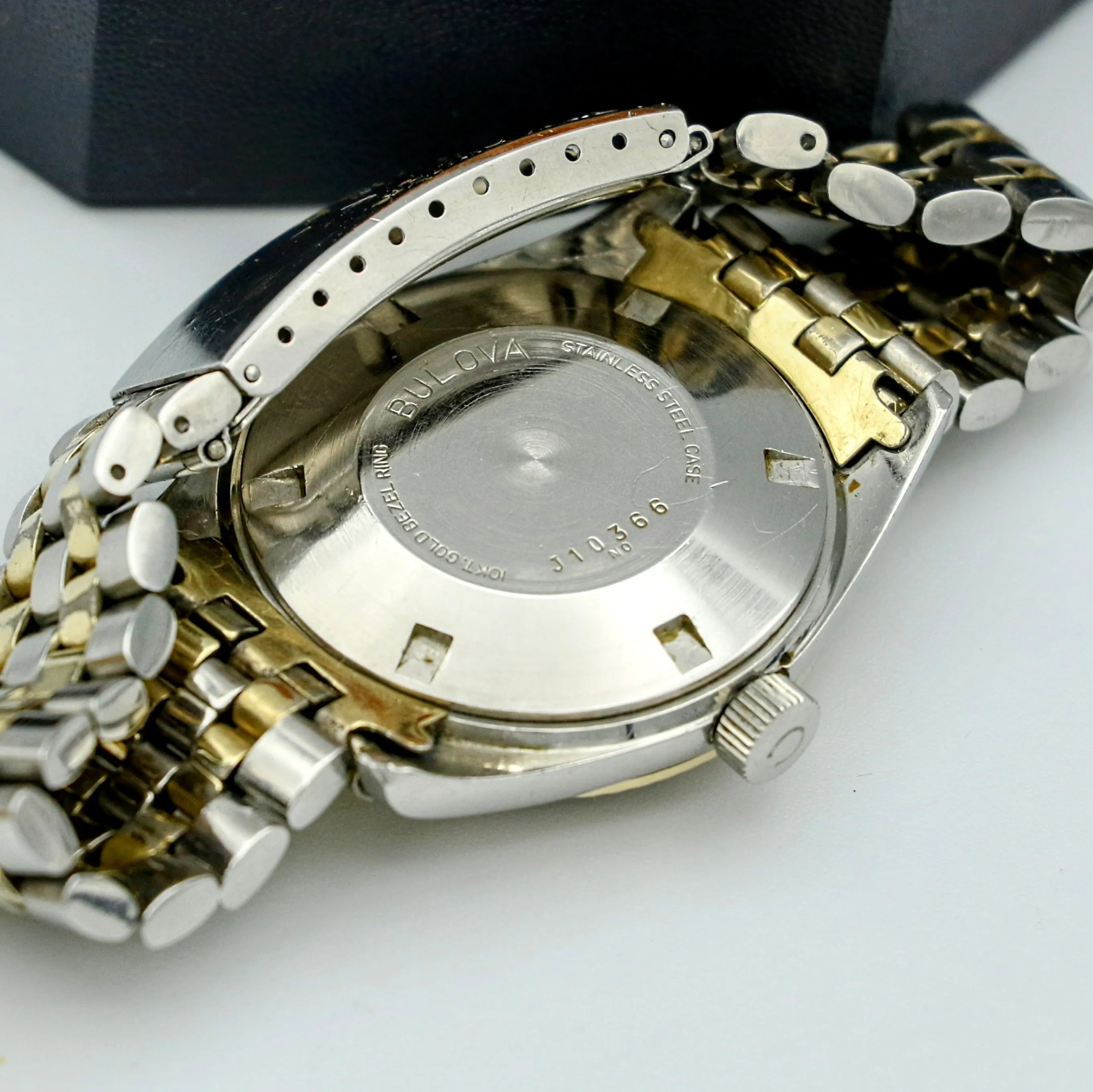 BULOVA 1970 Oceanographer "D" Automatic Watch 333 Feet 10K GOLD Bezel Wristwatch