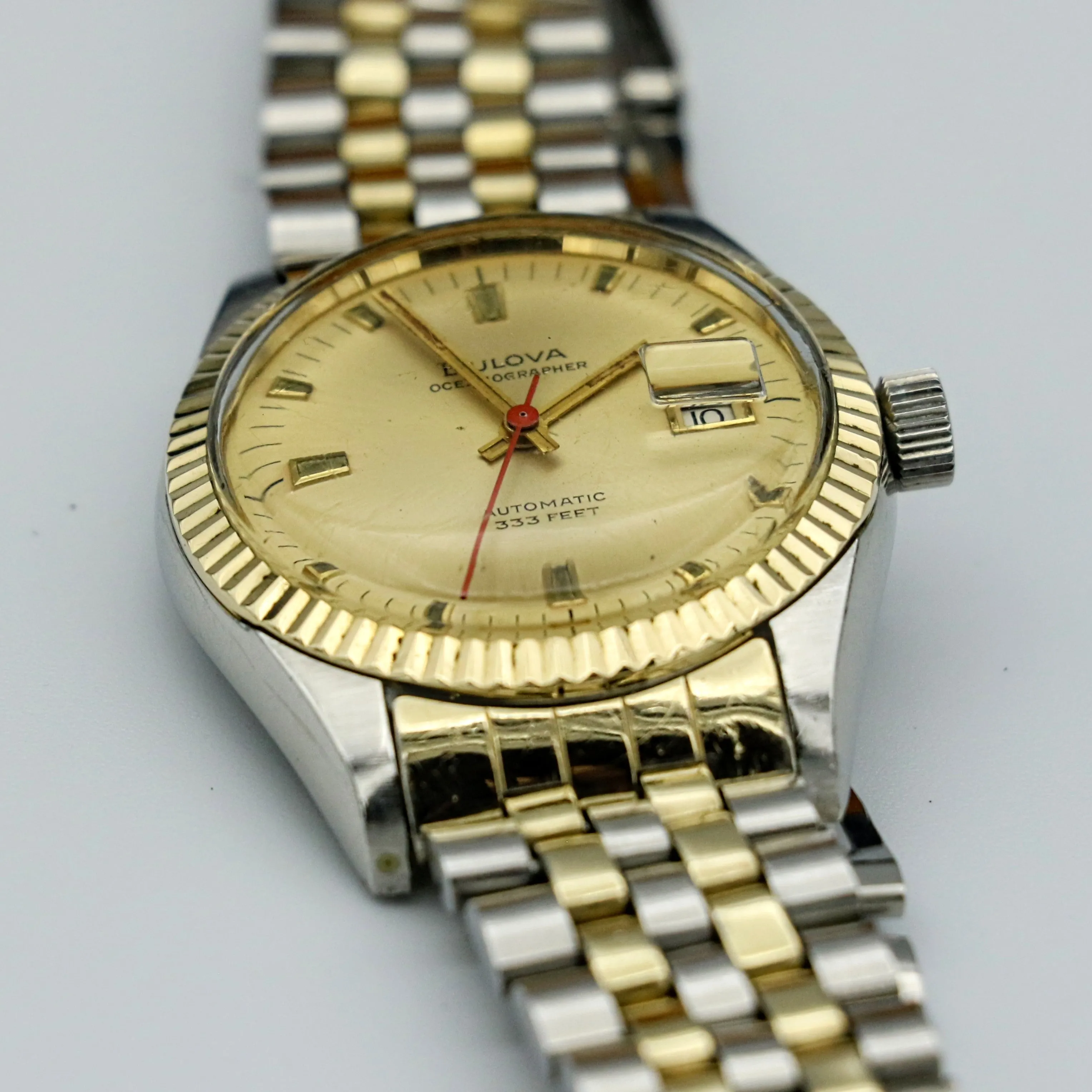 BULOVA 1970 Oceanographer "D" Automatic Watch 333 Feet 10K GOLD Bezel Wristwatch