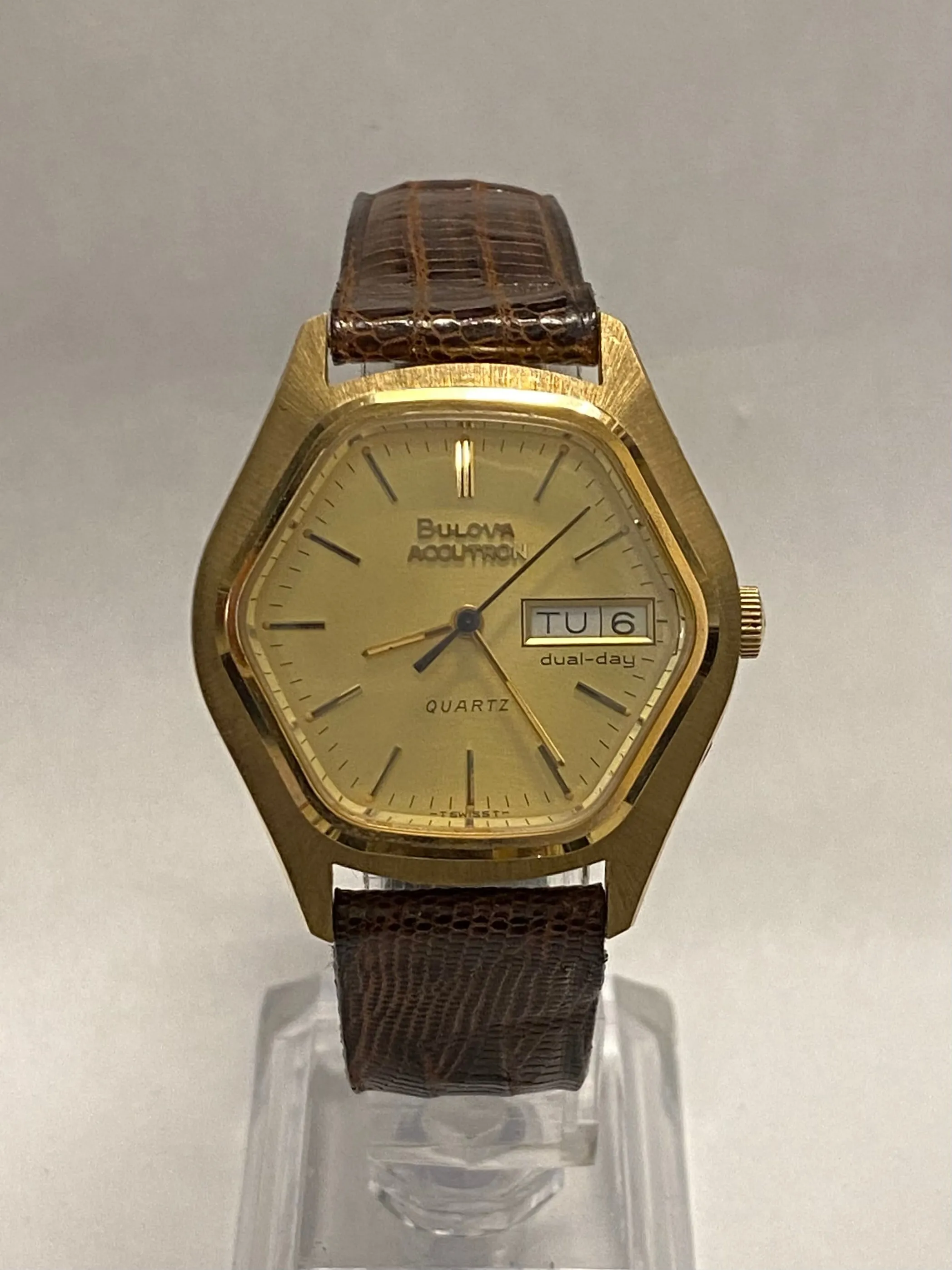 BULOVA Accutron Solid Gold Octagonal Case C.1960's Men's Watch- $10K APR w/ COA!