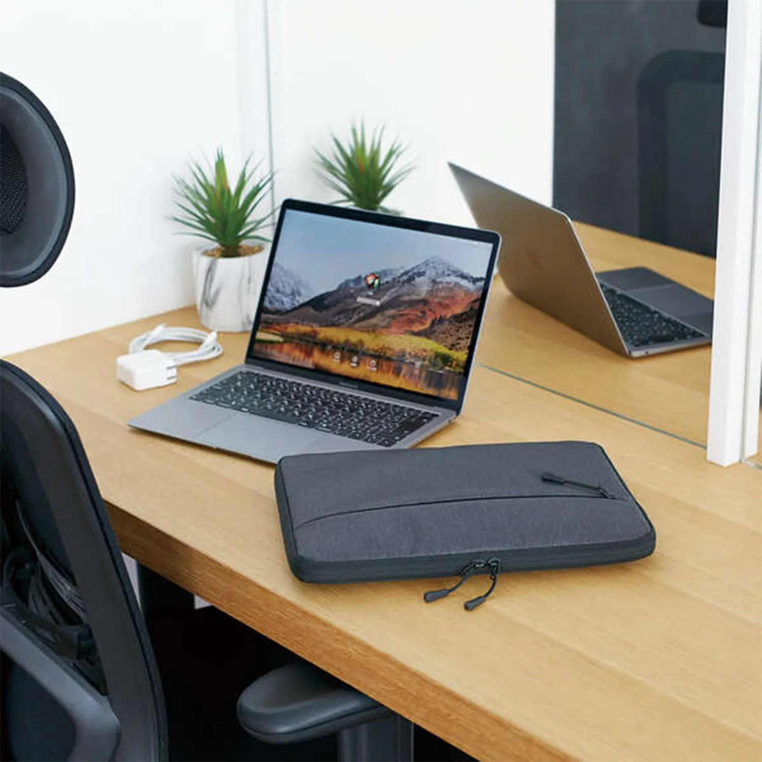 Elecom Organizational Shockproof Laptop Inner Case