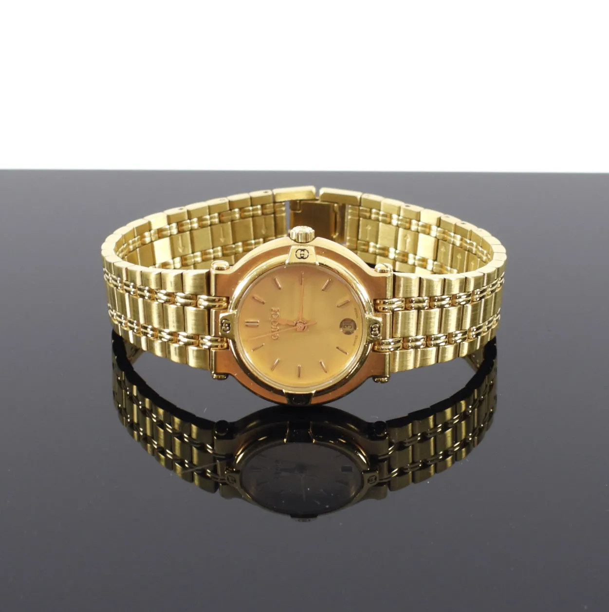 Gucci Vintage Yellow Gold Plated Ladies 9200L Watch