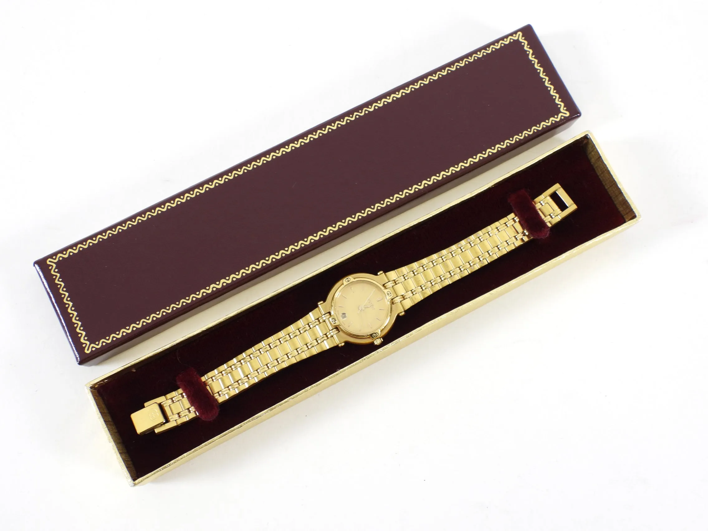 Gucci Vintage Yellow Gold Plated Ladies 9200L Watch