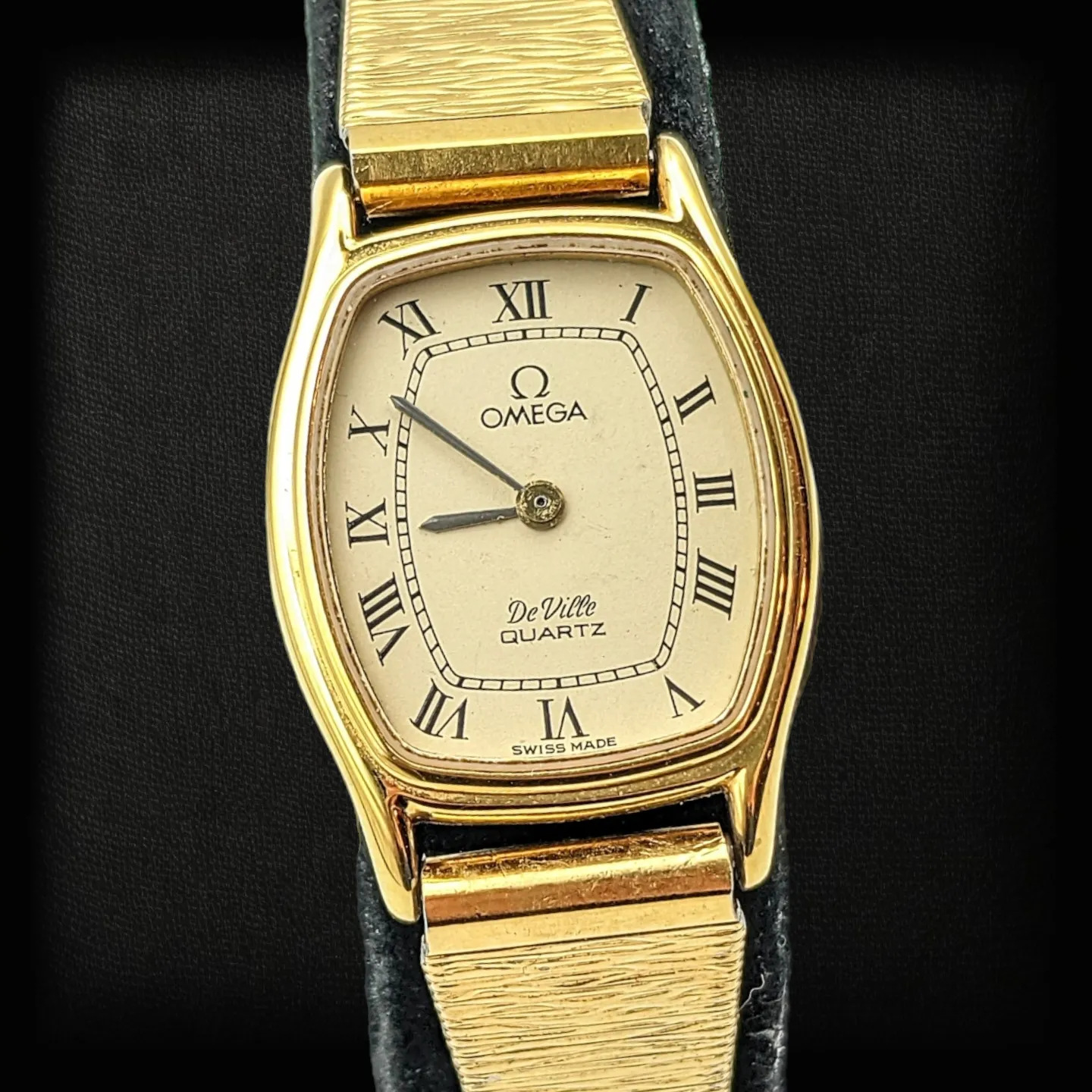 Ladies OMEGA DeVille Dress Wristwatch Ref. 591.0135 Cal. 1387 Vintage Quartz Watch
