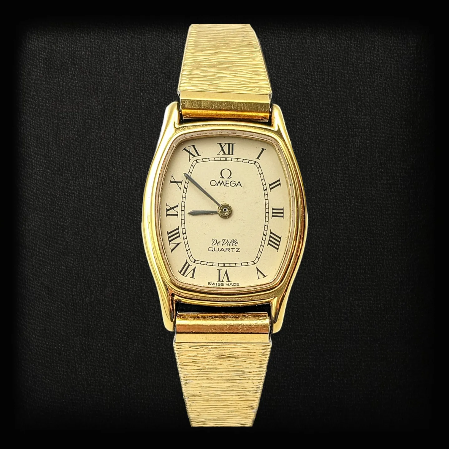 Ladies OMEGA DeVille Dress Wristwatch Ref. 591.0135 Cal. 1387 Vintage Quartz Watch