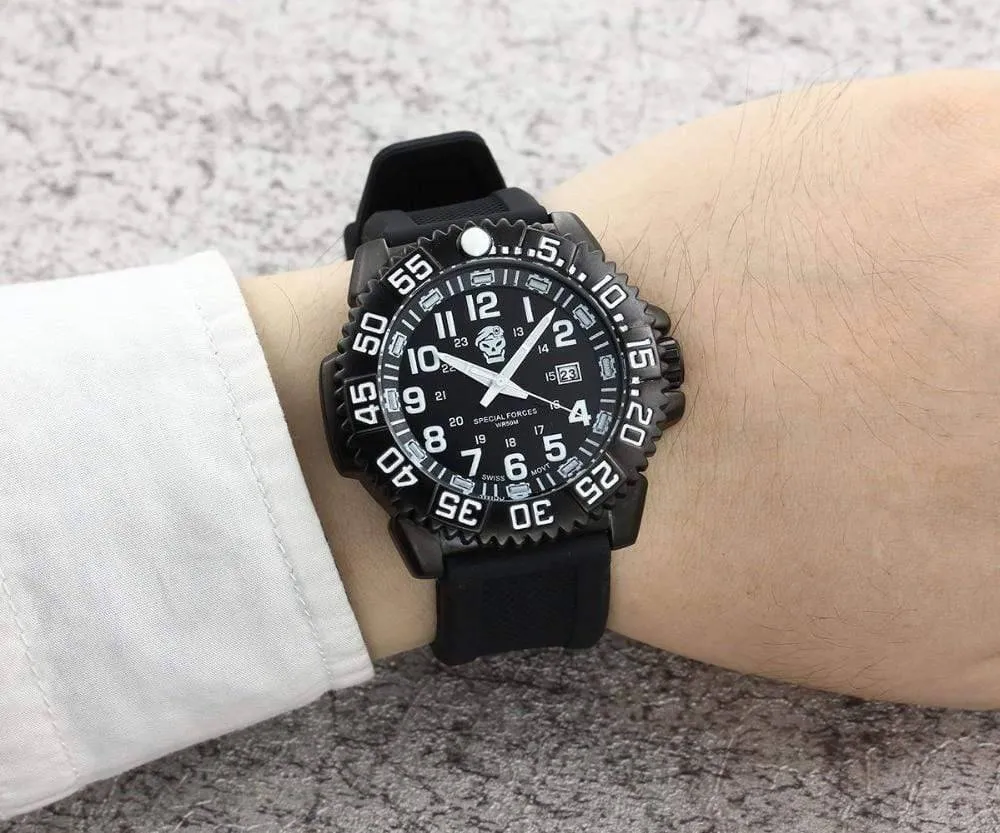 Military-Grade EDC Survival Watch - Waterproof Tactical Timepiece