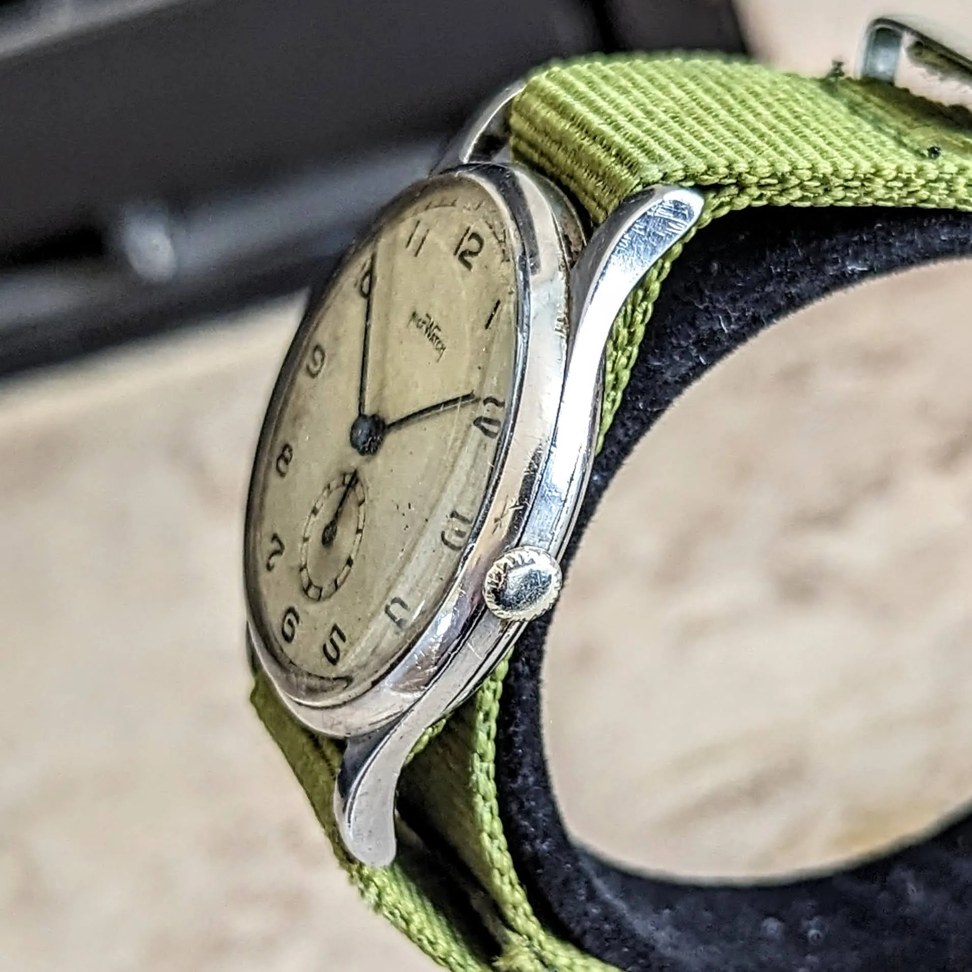NICE WATCH Military Style 34.5mm Wristwatch Swiss Cal. ETA 960 Watch
