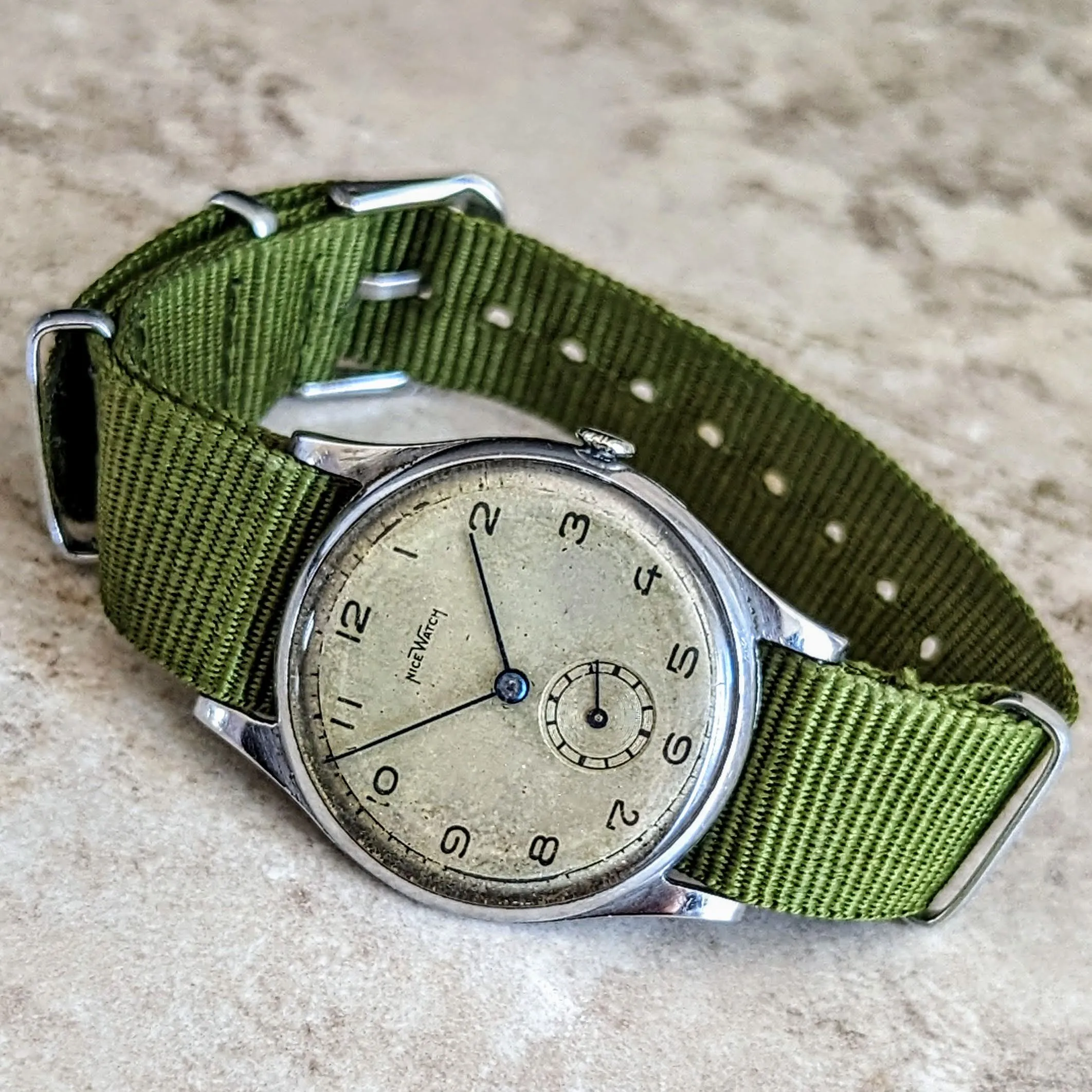NICE WATCH Military Style 34.5mm Wristwatch Swiss Cal. ETA 960 Watch