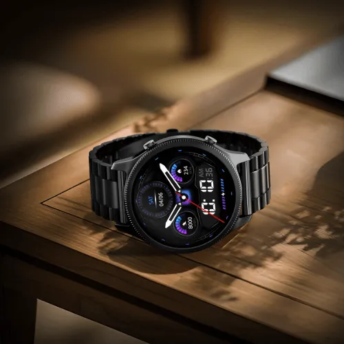 NoiseFit Halo Plus Smartwatch - Cred Friday