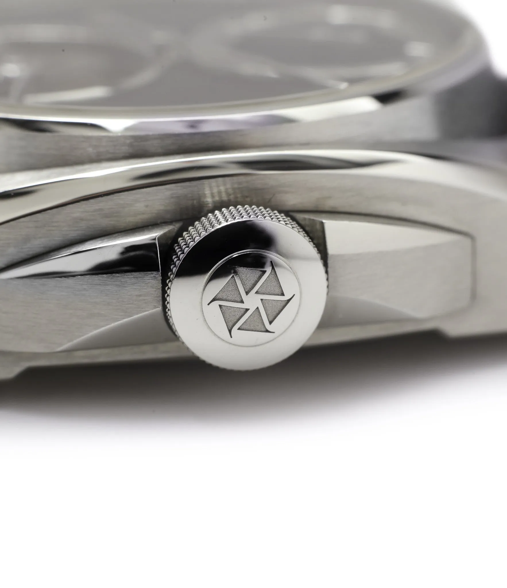 Tourbillon Régulateur | Steel