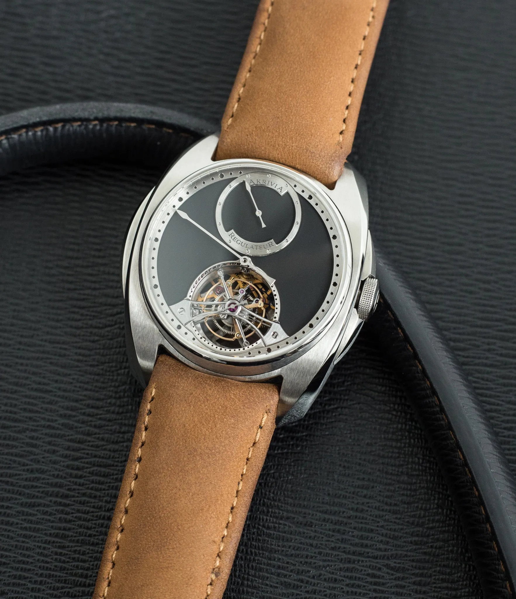 Tourbillon Régulateur | Steel